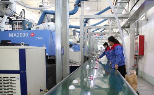 央媒聚焦山東復工生產(chǎn) 云招商、錯崗上班與隔斷就餐的創(chuàng)新實踐